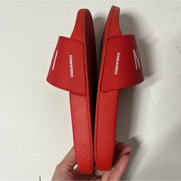 Dsquared2 Logo-Embossed Sliders in Red and White 38 - Picture 10 of 14